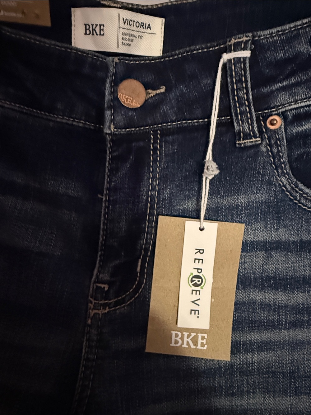 BKE Women’s Dark Blue Skinny Jeans with Faded Whiskering - Picture 4 of 4